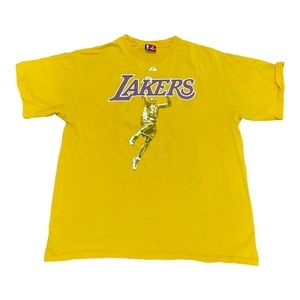 NBA Vintage Lakers Kobe Bryant 24 yellow T-shirt size XL. NBA majestic